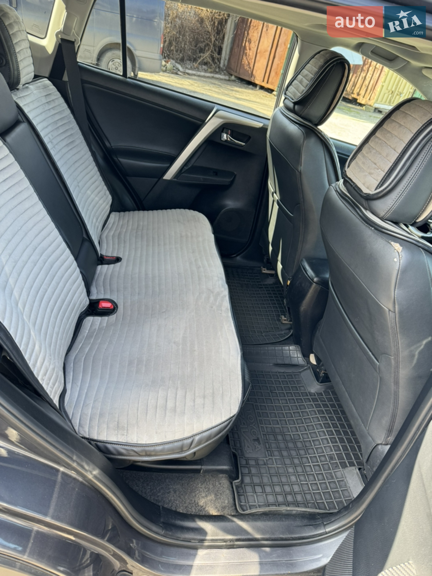 2015 Toyota RAV 4 - мініатюра 11
