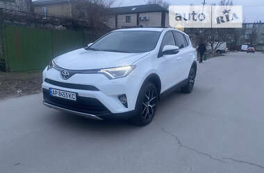 Внедорожник / Кроссовер Toyota RAV4 2017 в Запорожье