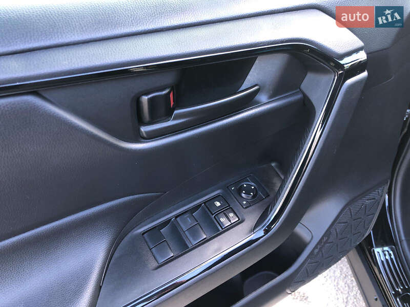 Позашляховик / Кросовер Toyota RAV4 2021 в Дніпрі