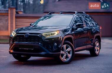 Позашляховик / Кросовер Toyota RAV4 2020 в  Позашляховик / Кросовер Toyota RAV4 2020 в