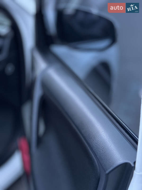 Позашляховик / Кросовер Toyota RAV4 2017 в Одесі