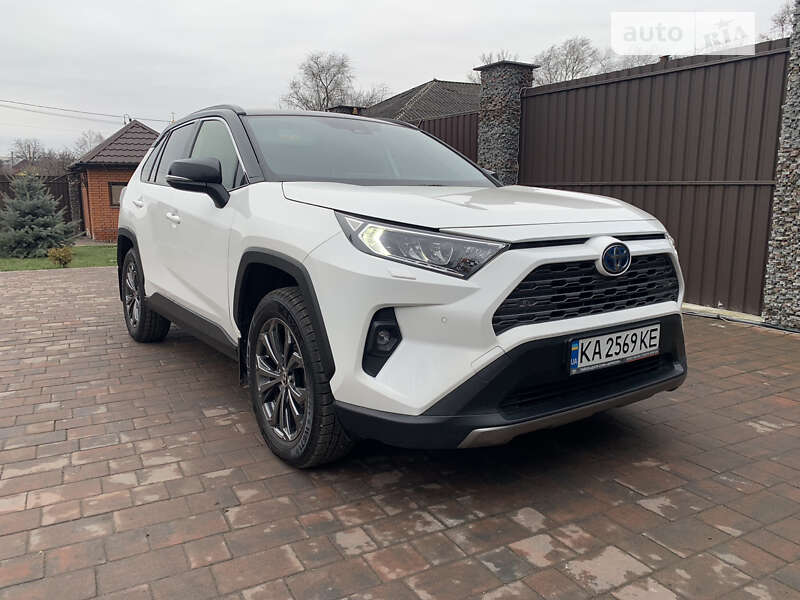 Позашляховик / Кросовер Toyota RAV4 2021 в Кривому Розі