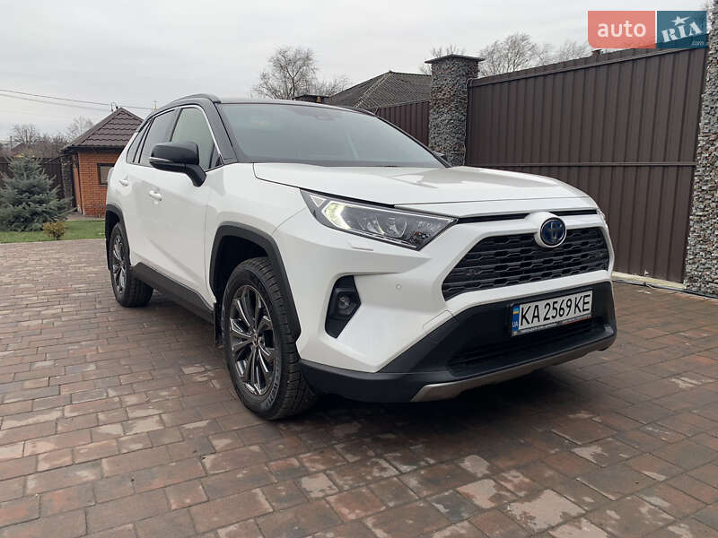 Toyota RAV4 2021