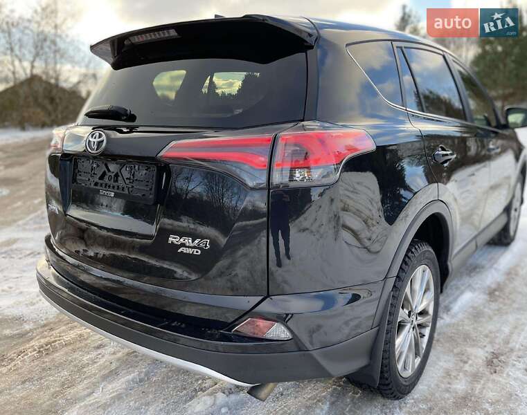 Внедорожник / Кроссовер Toyota RAV4 2018 в Бродах