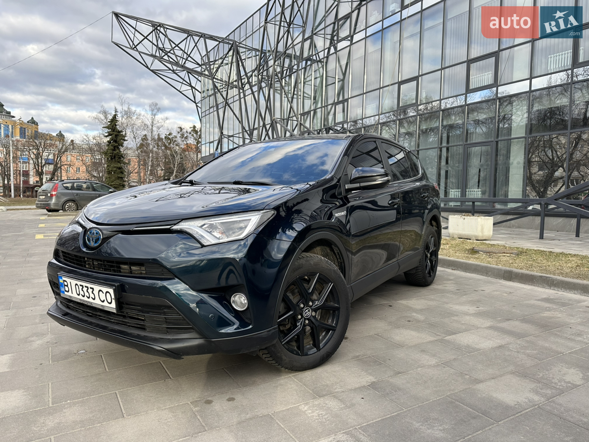 2017 Toyota RAV 4 - фото 1