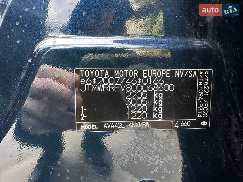 Внедорожник / Кроссовер Toyota RAV4 2017 в Полтаве