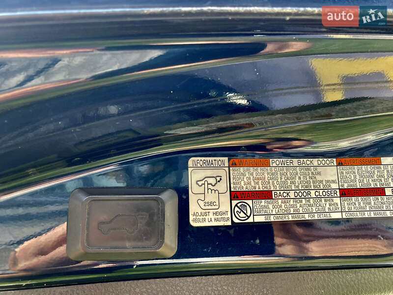 Внедорожник / Кроссовер Toyota RAV4 2017 в Полтаве