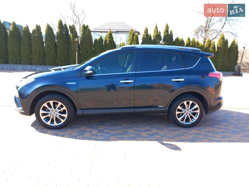 Позашляховик / Кросовер Toyota RAV4 2018 в Києві