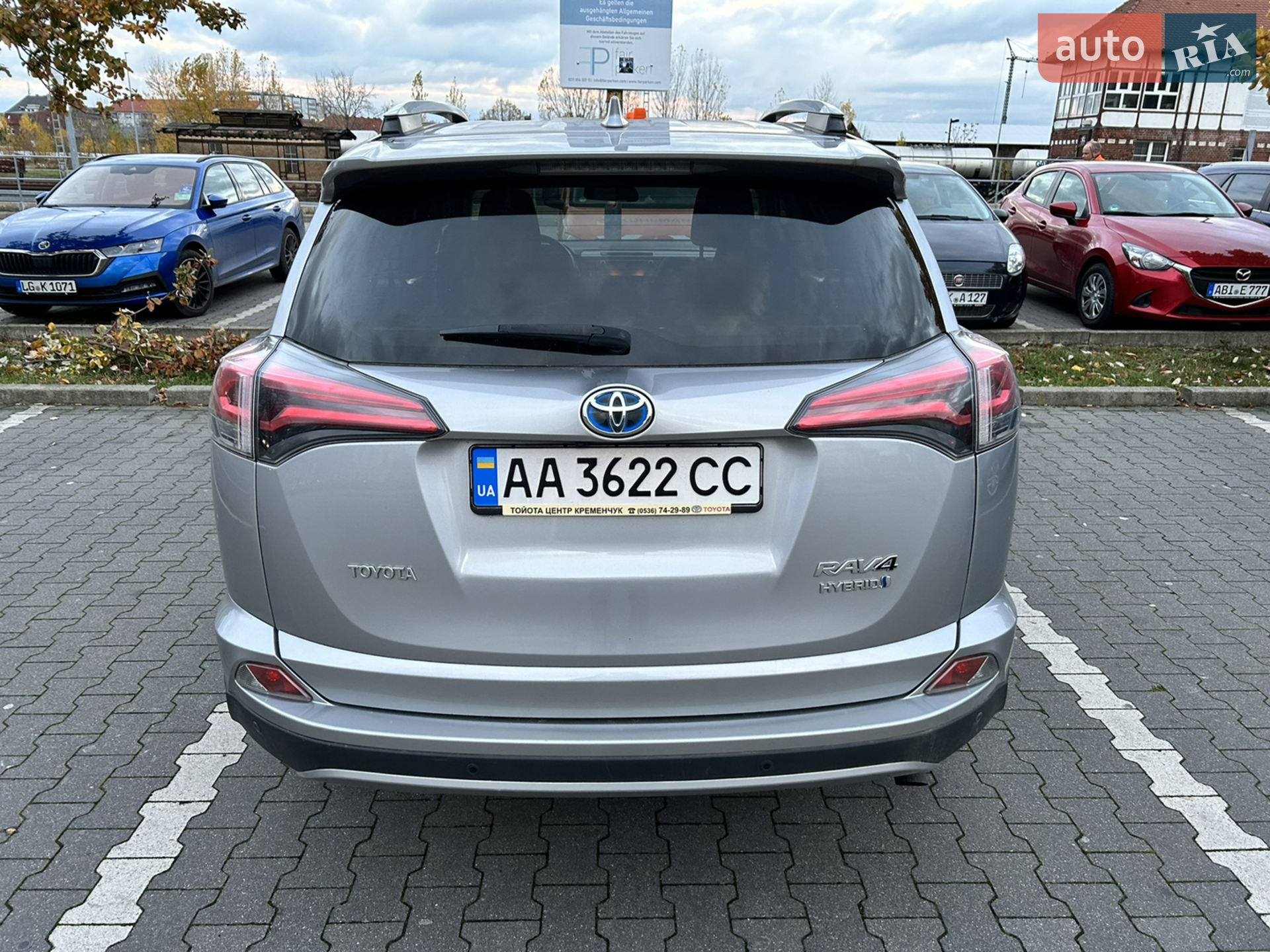 2017 Toyota RAV 4 - мініатюра 11