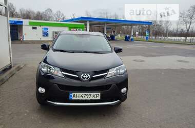 Позашляховик / Кросовер Toyota RAV4 2014 в Слов'янську