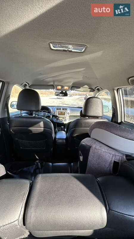 Позашляховик / Кросовер Toyota RAV4 2011 в Чернівцях фото 20 Позашляховик / Кросовер Toyota RAV4 2011 в Чернівцях