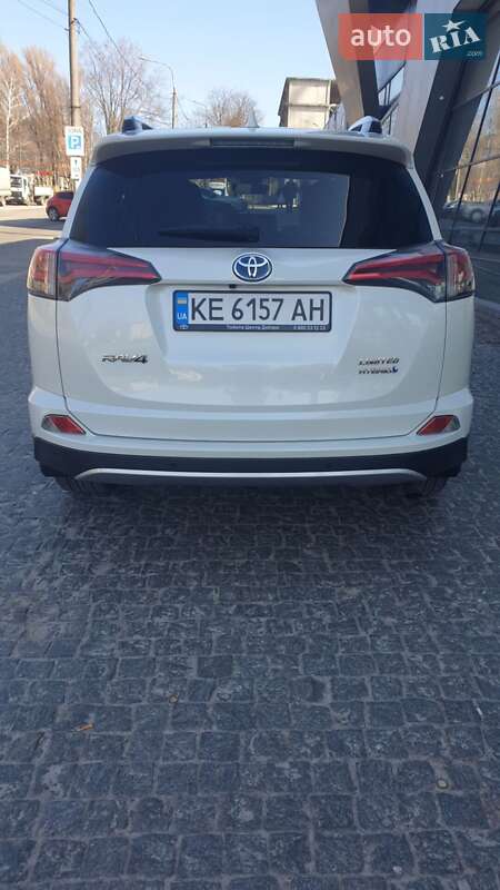 Внедорожник / Кроссовер Toyota RAV4 2016 в Днепре