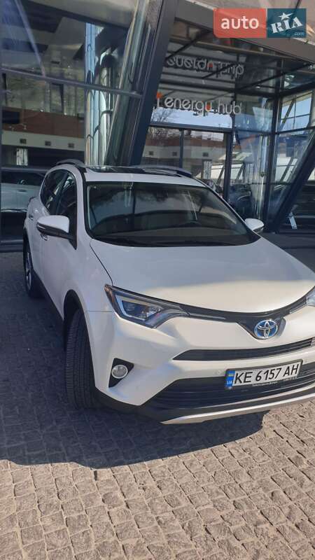 Внедорожник / Кроссовер Toyota RAV4 2016 в Днепре