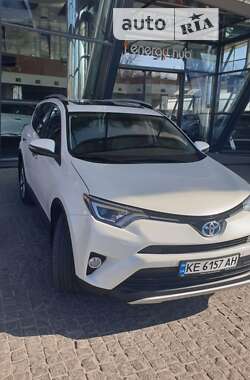 Внедорожник / Кроссовер Toyota RAV4 2016 в Днепре