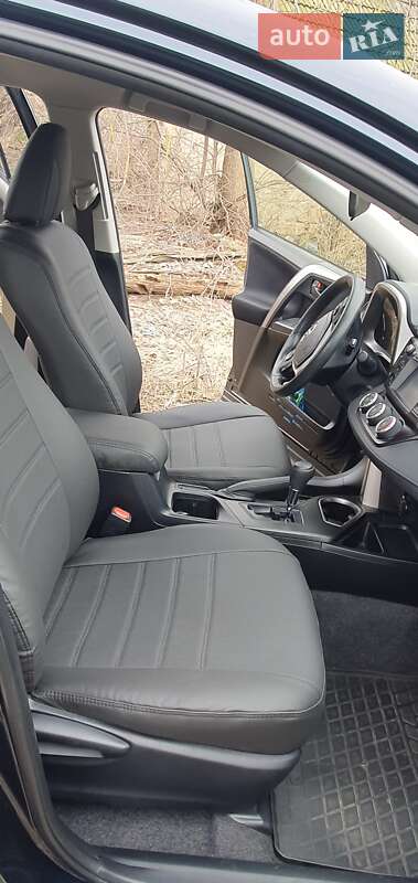 Позашляховик / Кросовер Toyota RAV4 2018 в Полтаві