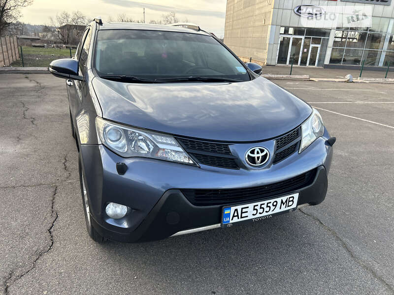 Позашляховик / Кросовер Toyota RAV4 2014 в Кривому Розі