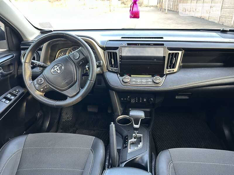 Позашляховик / Кросовер Toyota RAV4 2014 в Кривому Розі