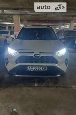 Внедорожник / Кроссовер Toyota RAV4 2021 в Харькове