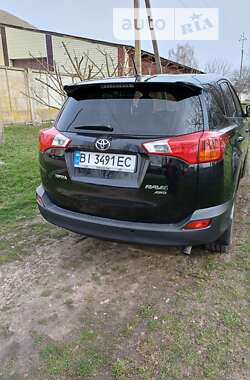 Внедорожник / Кроссовер Toyota RAV4 2014 в Лубнах