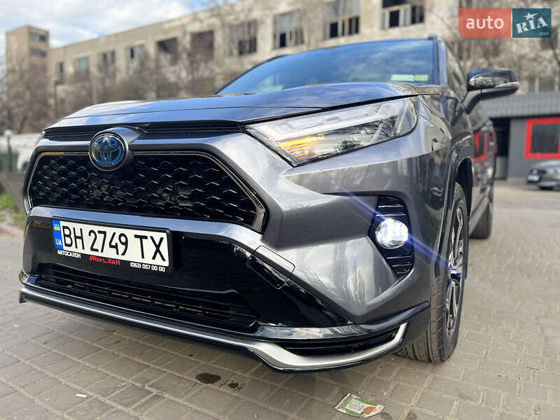 Внедорожник / Кроссовер Toyota RAV4 2022 в Одессе