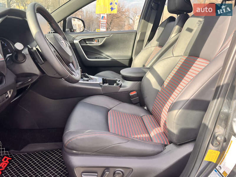 Внедорожник / Кроссовер Toyota RAV4 2022 в Одессе