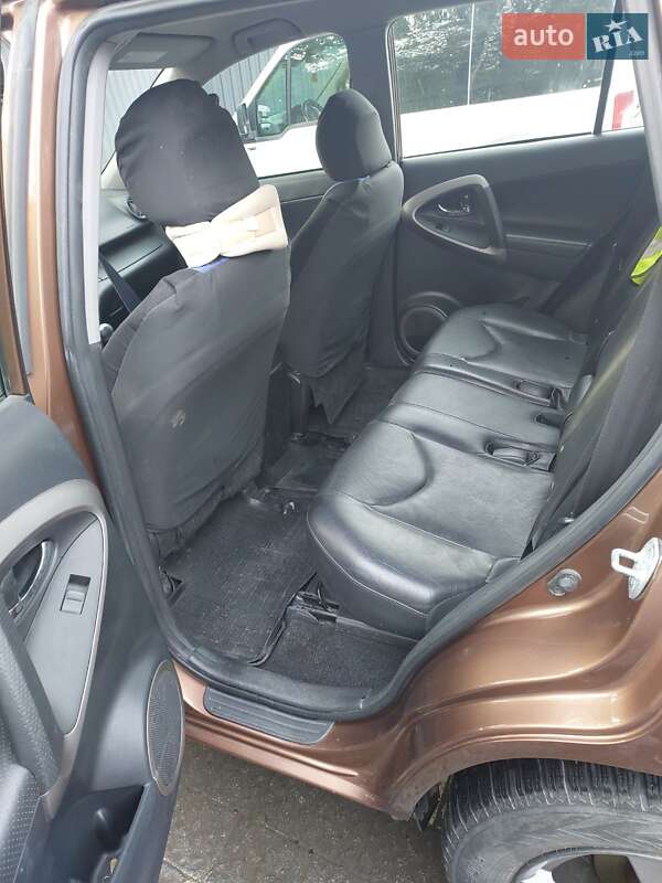 Позашляховик / Кросовер Toyota RAV4 2007 в Ужгороді