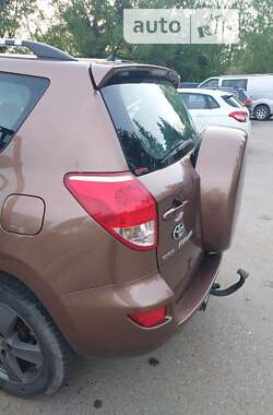 Внедорожник / Кроссовер Toyota RAV4 2007 в Ужгороде