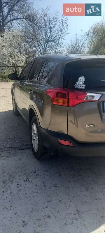 Позашляховик / Кросовер Toyota RAV4 2013 в Каневі