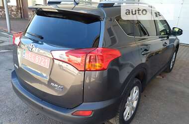 Внедорожник / Кроссовер Toyota RAV4 2014 в Ровно