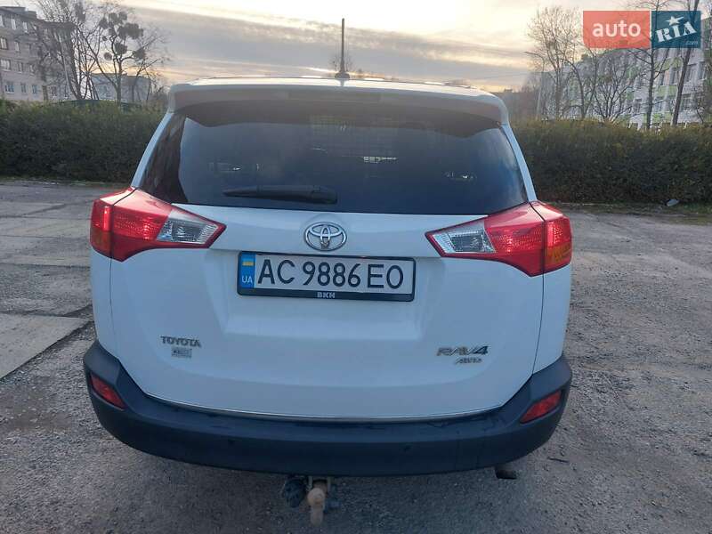 Внедорожник / Кроссовер Toyota RAV4 2013 в Луцке
