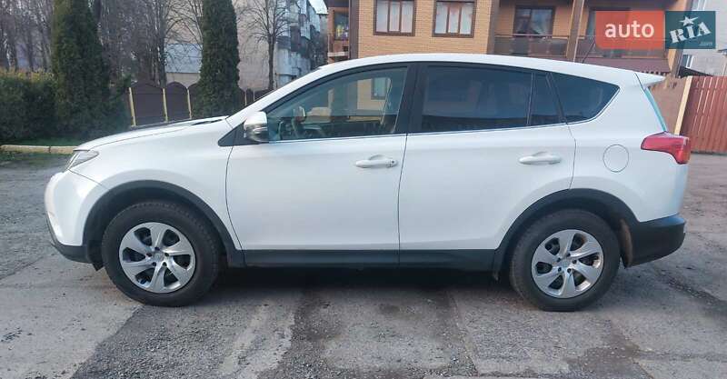 Внедорожник / Кроссовер Toyota RAV4 2013 в Луцке