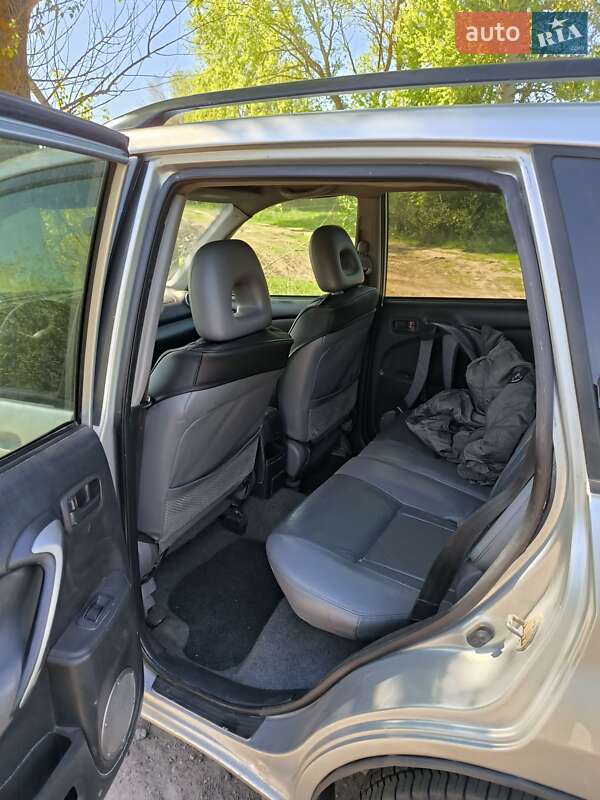 Внедорожник / Кроссовер Toyota RAV4 2005 в Котельве фото 6 Внедорожник / Кроссовер Toyota RAV4 2005 в Котельве