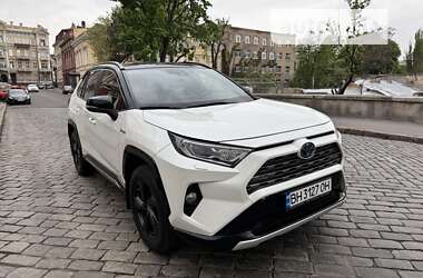 Внедорожник / Кроссовер Toyota RAV4 2020 в Одессе