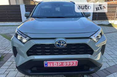 Внедорожник / Кроссовер Toyota RAV4 2023 в Надворной