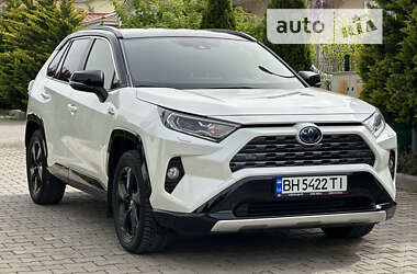 Внедорожник / Кроссовер Toyota RAV4 2021 в Одессе