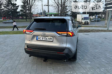 Внедорожник / Кроссовер Toyota RAV4 2020 в Луцке