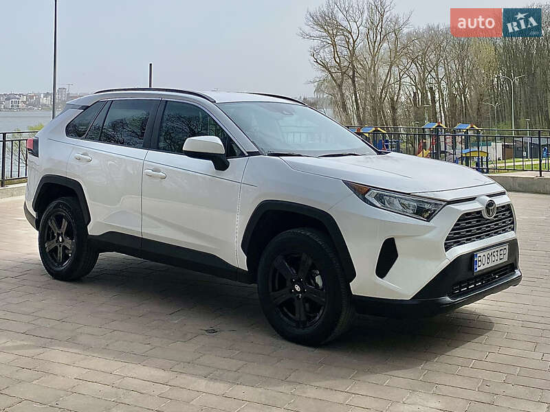 Внедорожник / Кроссовер Toyota RAV4 2020 в Тернополе фото 3 Внедорожник / Кроссовер Toyota RAV4 2020 в Тернополе