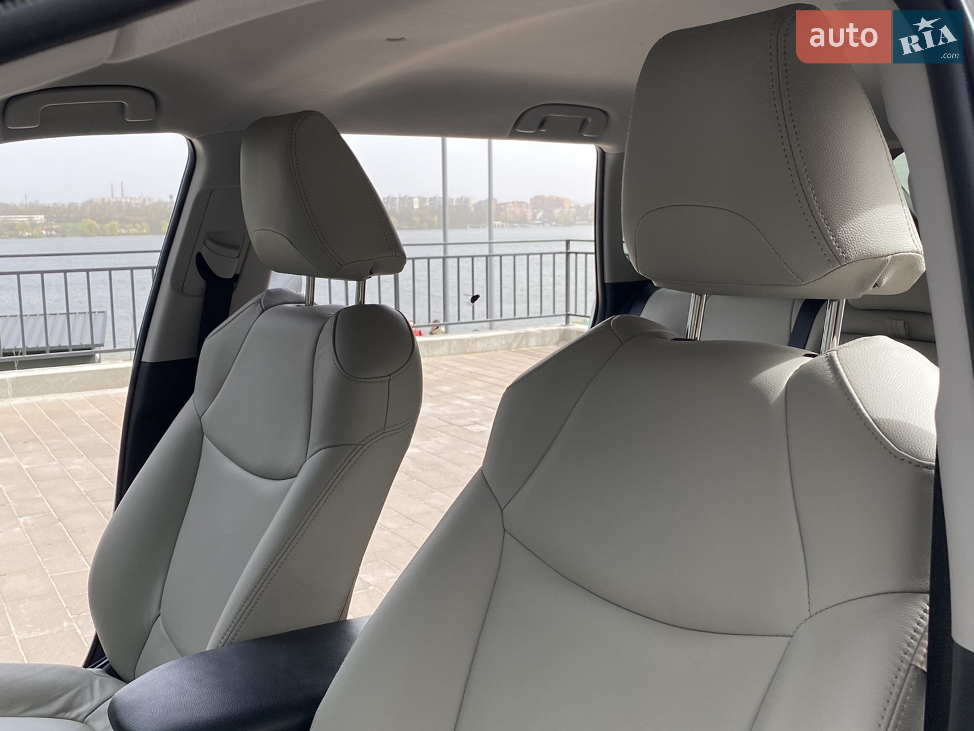 2020 Toyota RAV 4 - мініатюра 16