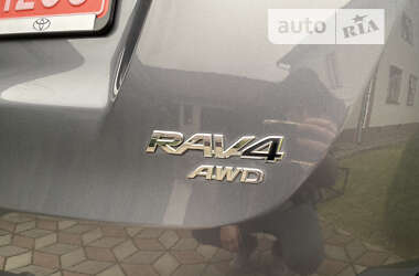 Внедорожник / Кроссовер Toyota RAV4 2015 в Коломые