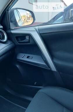 Позашляховик / Кросовер Toyota RAV4 2016 в Черкасах