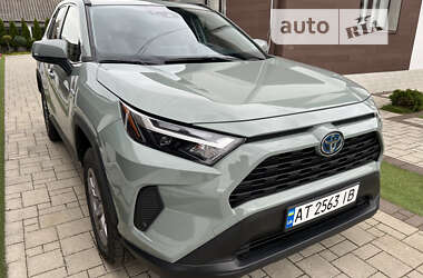 Позашляховик / Кросовер Toyota RAV4 2023 в Надвірній