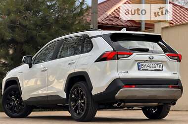 Позашляховик / Кросовер Toyota RAV4 2023 в Одесі