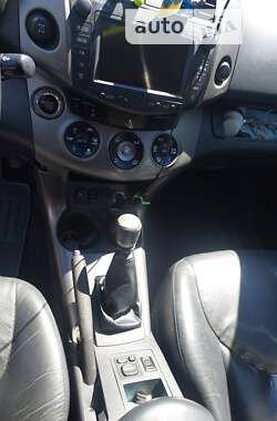 Внедорожник / Кроссовер Toyota RAV4 2009 в Львове