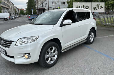 Позашляховик / Кросовер Toyota RAV4 2010 в Дніпрі