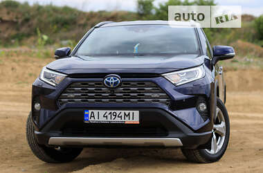 Внедорожник / Кроссовер Toyota RAV4 2020 в Львове