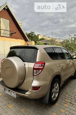 Позашляховик / Кросовер Toyota RAV4 2011 в Одесі