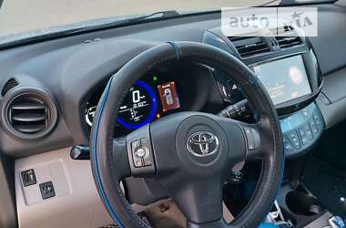 Внедорожник / Кроссовер Toyota RAV4 2014 в Ковеле