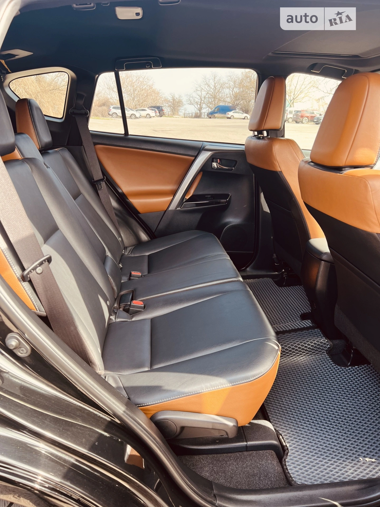 2016 Toyota RAV 4 - мініатюра 12