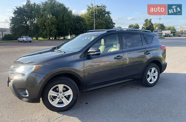 Внедорожник / Кроссовер Toyota RAV4 2014 в 
