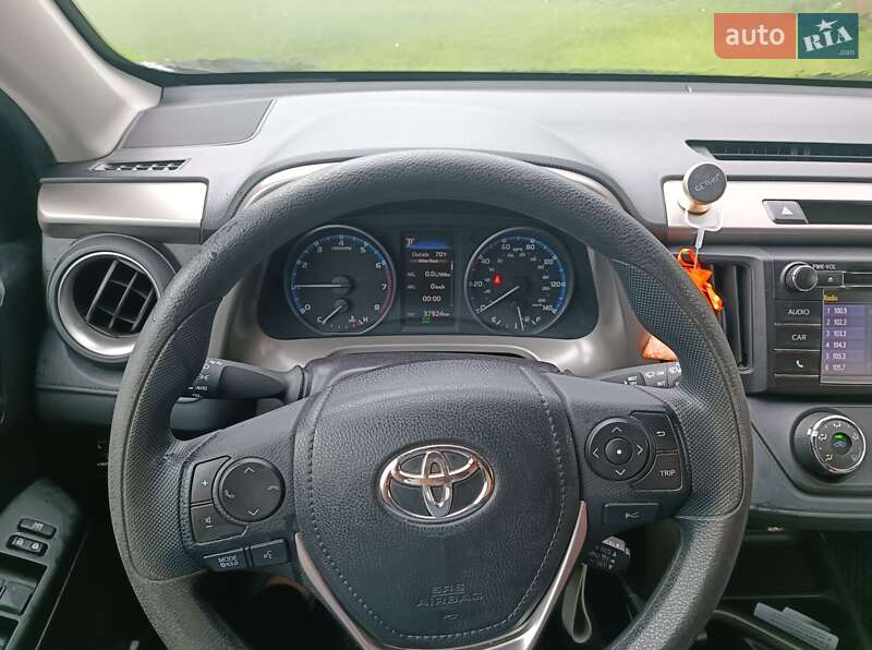 Позашляховик / Кросовер Toyota RAV4 2018 в Шостці
